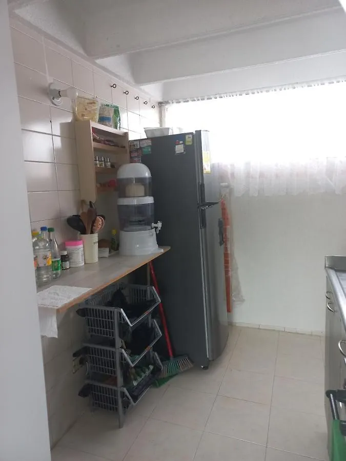 Habitacion Con Cama Doble Y Bano Privado, Para Descansar Bogota Colombia